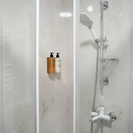 Otel Forrest Skhidnytsia