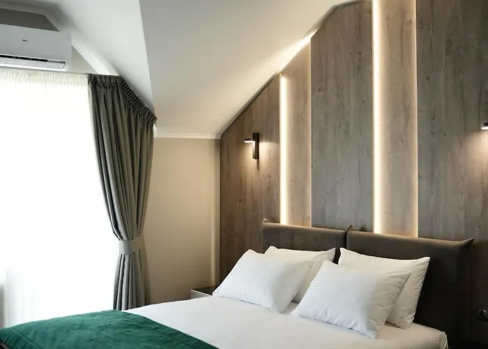 Hotel Forrest